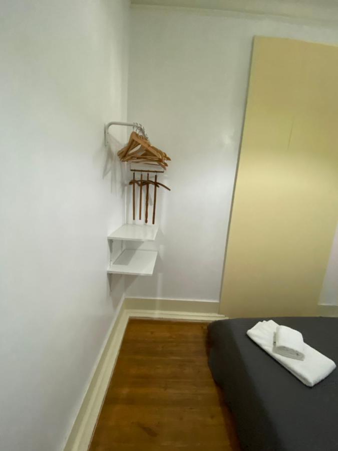 Relax Chiado 3 - Cute Little Double Room With Shared Bathroom Lisboa Ngoại thất bức ảnh